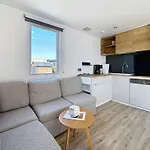 Mobil-home Confort 3 Ch, Piscine Chauffee, 200m Plage, Parking, Wifi, Animaux Admis - Fr-1-361a-72 * ז'ולוביל-לה-פאן