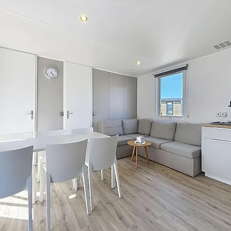 Mobil-home Confort 3 Ch, Piscine Chauffee, 200m Plage, Parking, Wifi, Animaux Admis - Fr-1-361a-72 * Jullouville-les-Pins