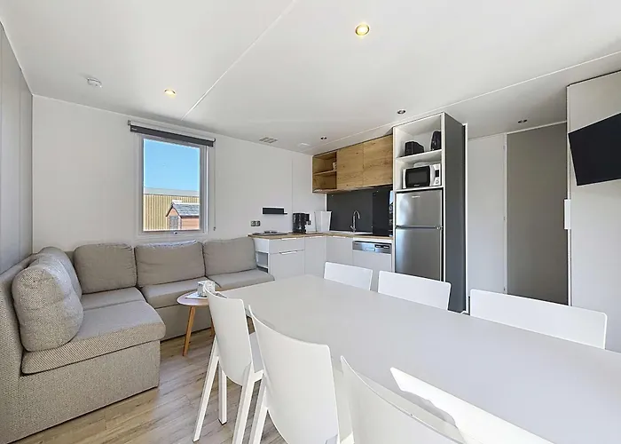 Mobil-home Confort 3 Ch, Piscine Chauffee, 200m Plage, Parking, Wifi, Animaux Admis - Fr-1-361a-72 بيت للعطل جولوفيل ليه باه